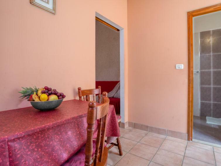 Apartments Folo Tar-Vabriga Exterior photo