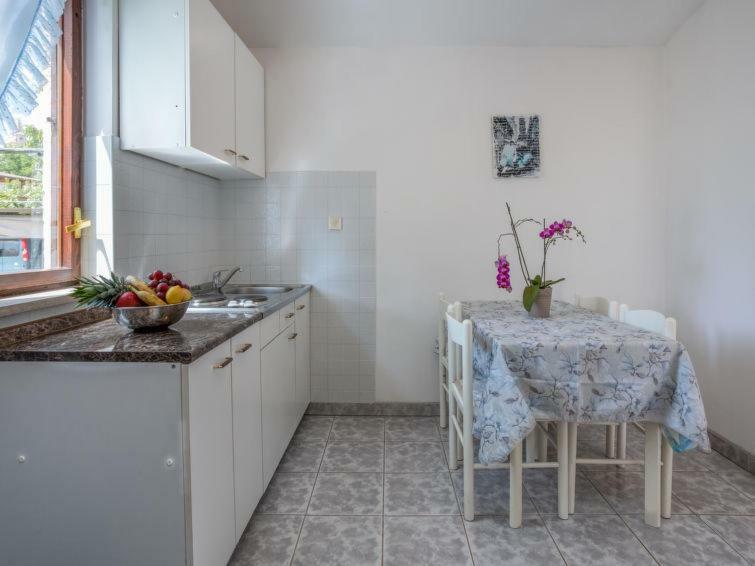 Apartments Folo Tar-Vabriga Exterior photo