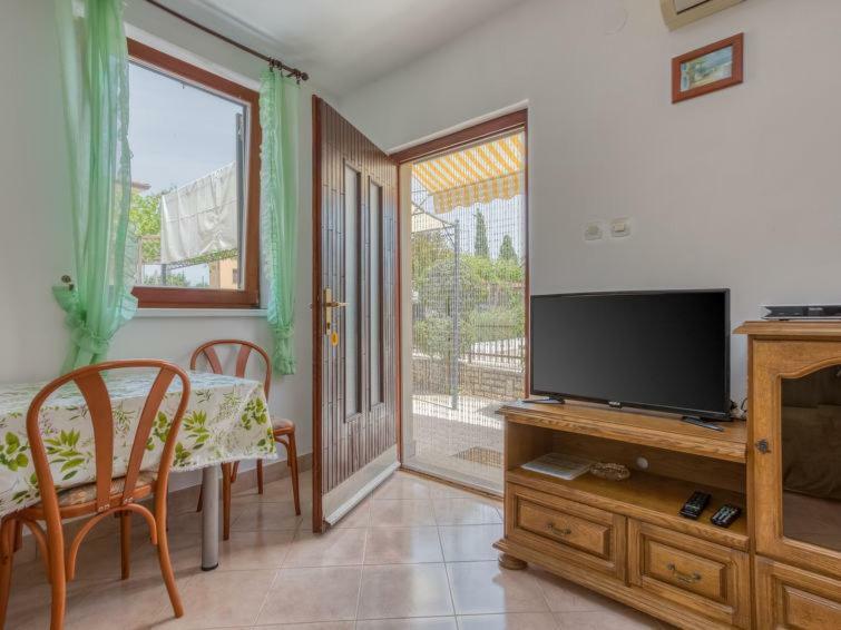 Apartments Folo Tar-Vabriga Exterior photo
